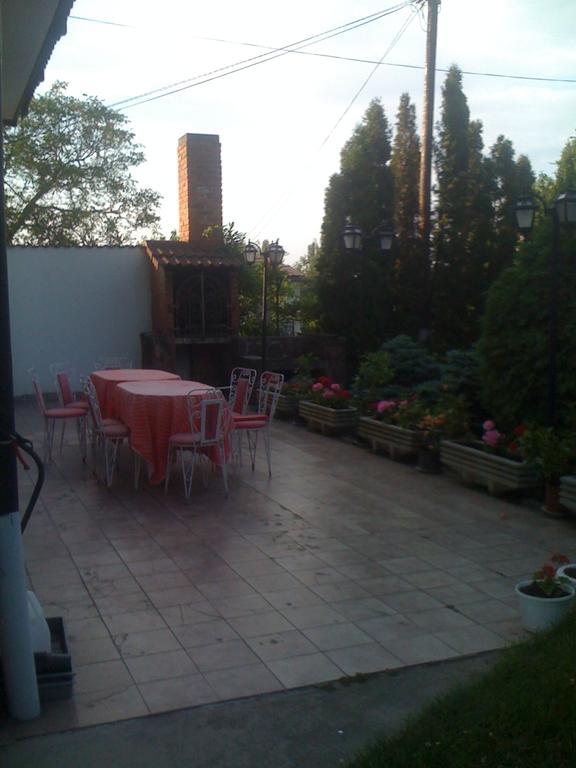 Ilona Panzio Hotel Balatonlelle Buitenkant foto